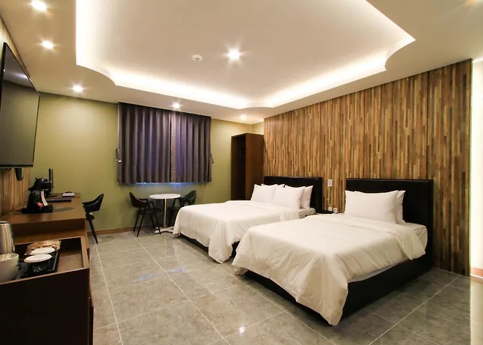 The King Hotel